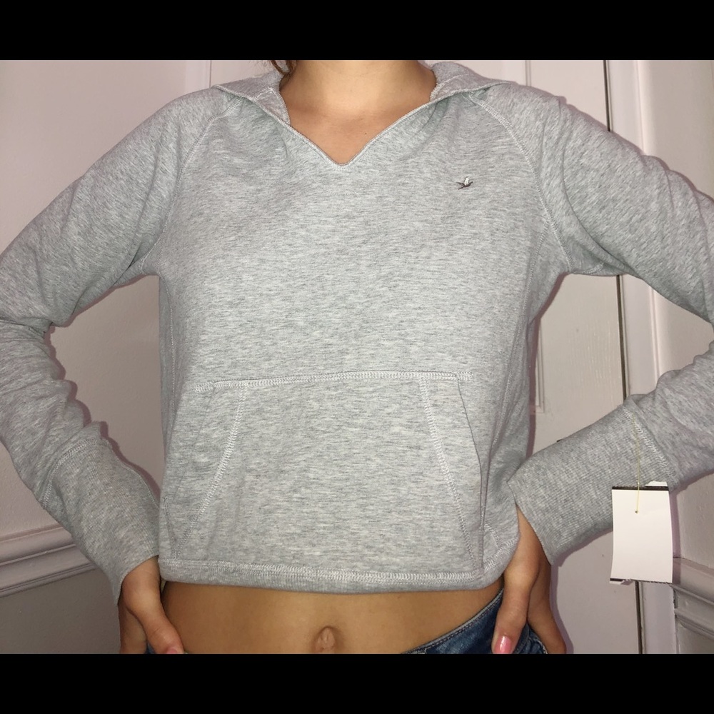 grey crop top sweater